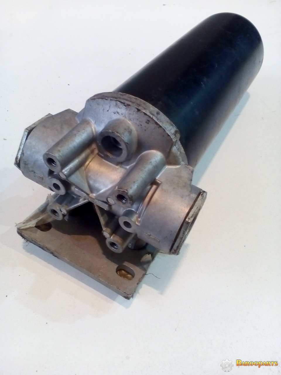MIC26185